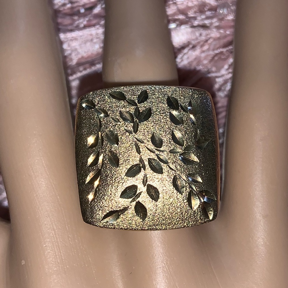 Statement Ring .925